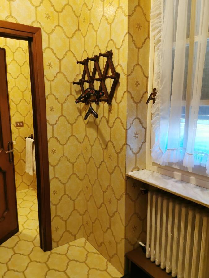 Casa Vacanze - Residenza Elvezia Tirano Exteriör bild
