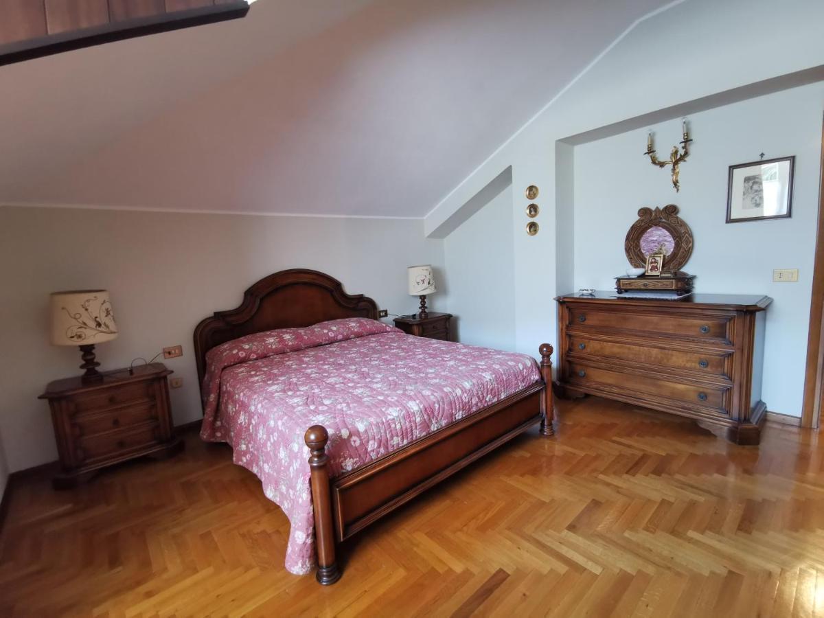 Casa Vacanze - Residenza Elvezia Tirano Exteriör bild
