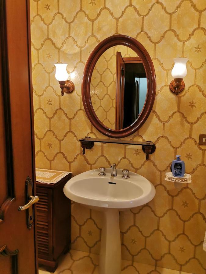 Casa Vacanze - Residenza Elvezia Tirano Exteriör bild
