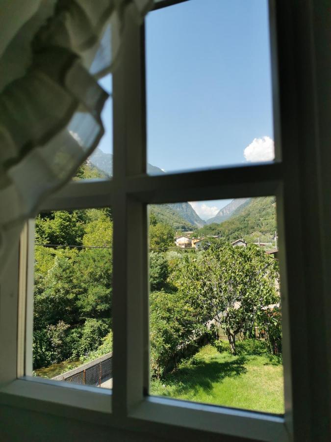 Casa Vacanze - Residenza Elvezia Tirano Exteriör bild
