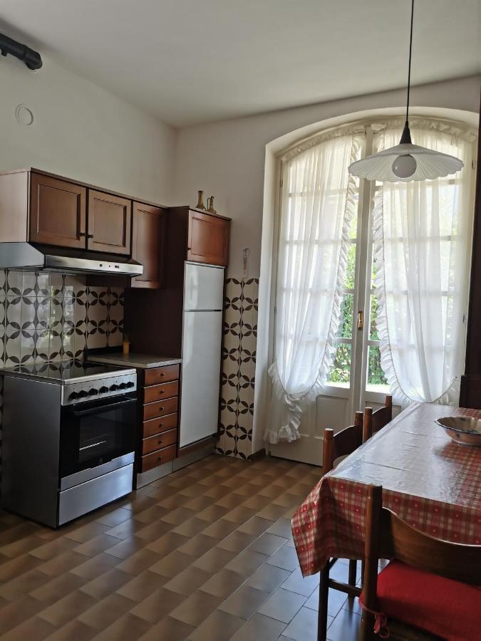 Casa Vacanze - Residenza Elvezia Tirano Exteriör bild